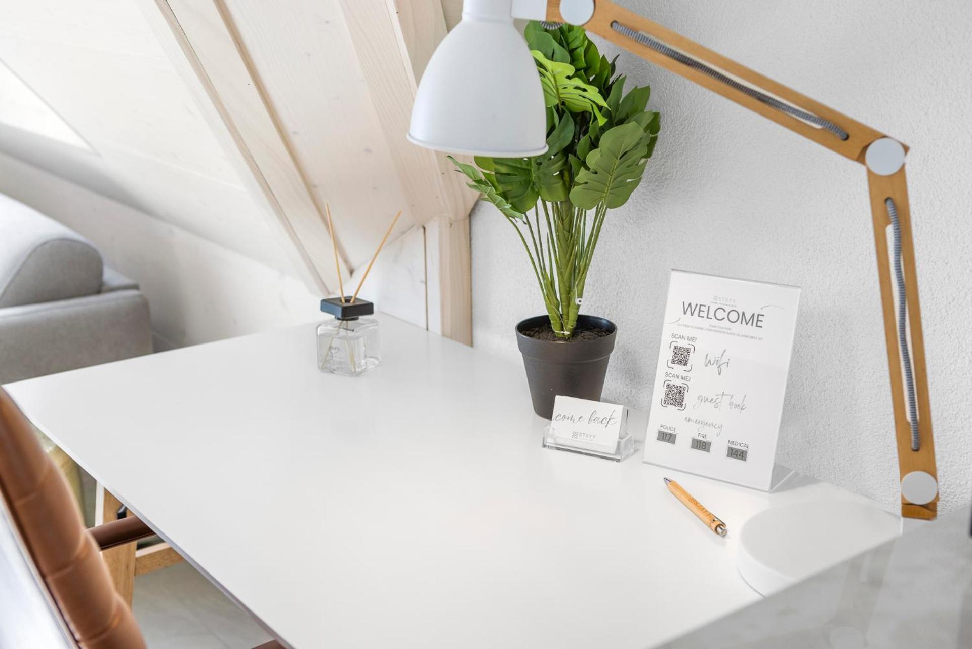 Stayy Flagship Limmattal - Contactless Check-In سخليرين الغرفة الصورة